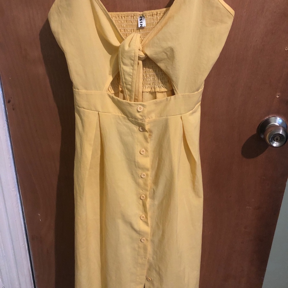 Yellow dress